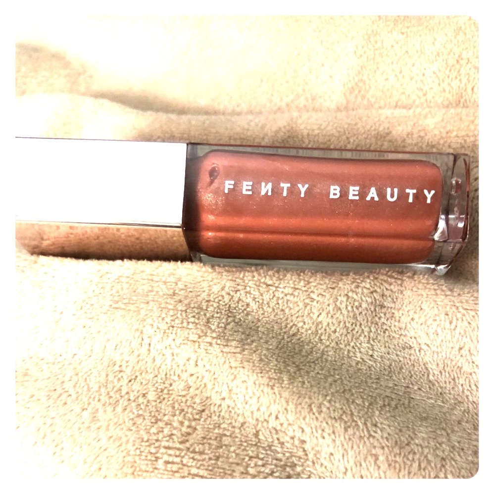Fenty Beauty Gloss Bomb Lip Gloss- Ultimate Nude
